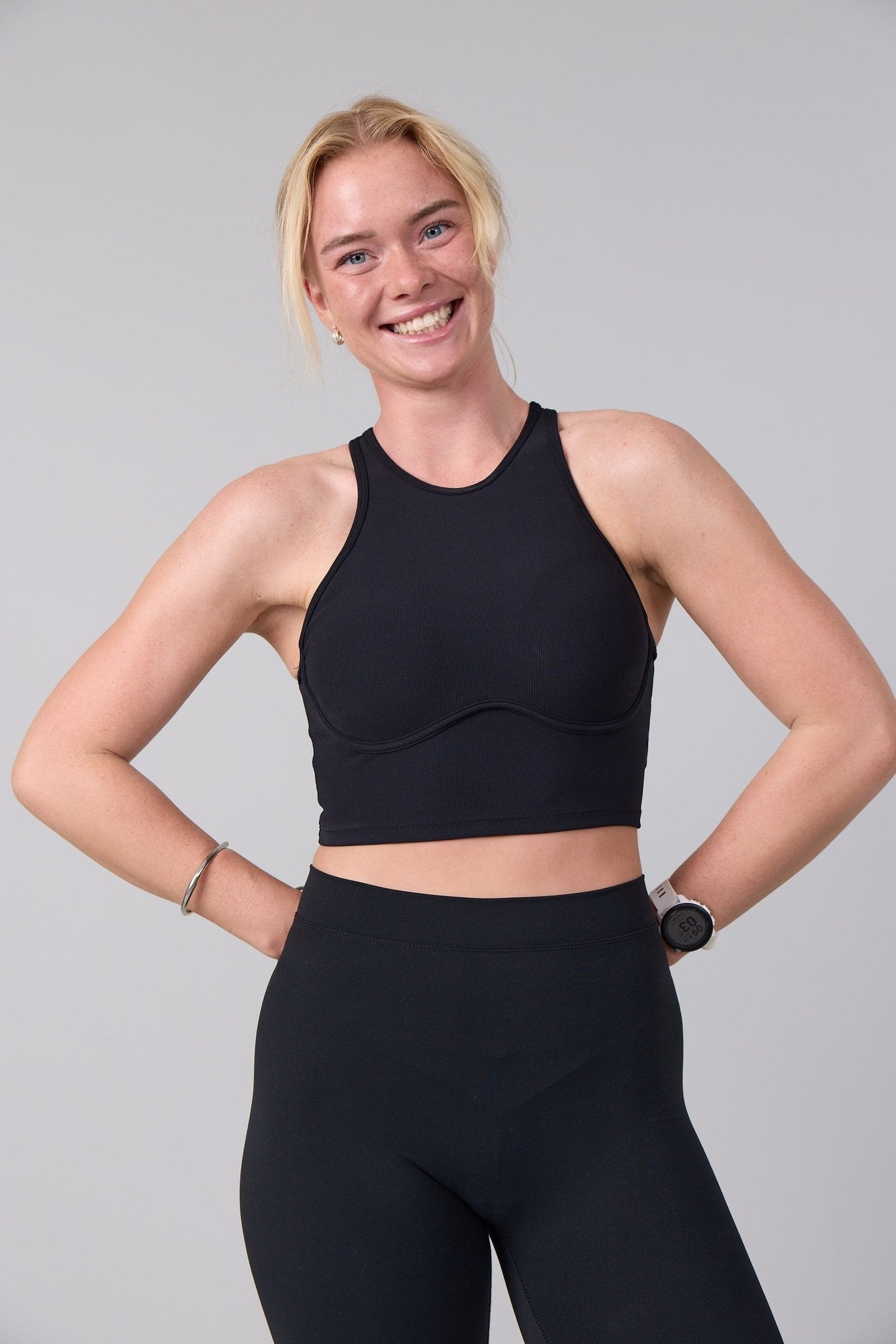 11ELEGANCE SPORTS BRA