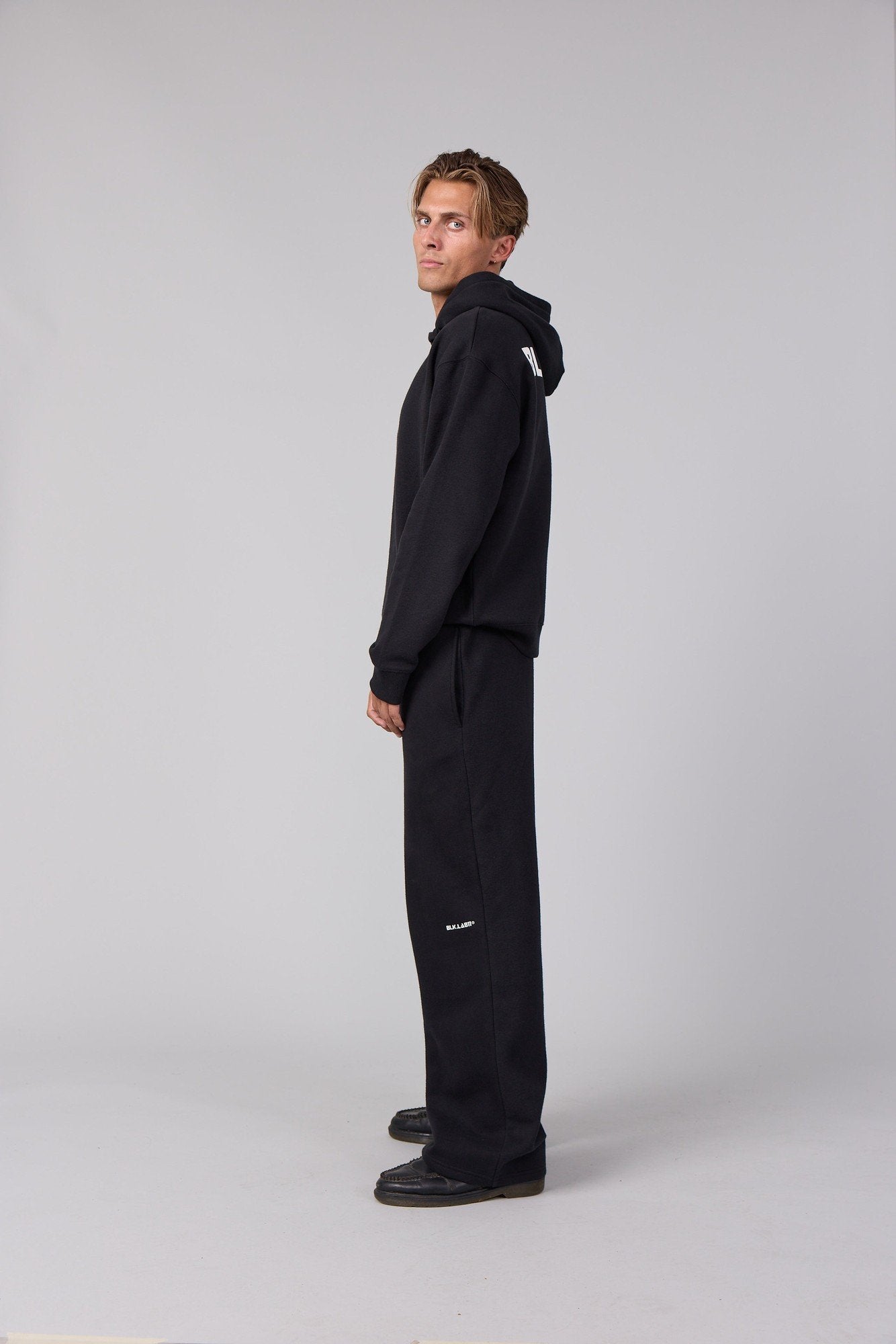 11BASECAMP SWEAT SET