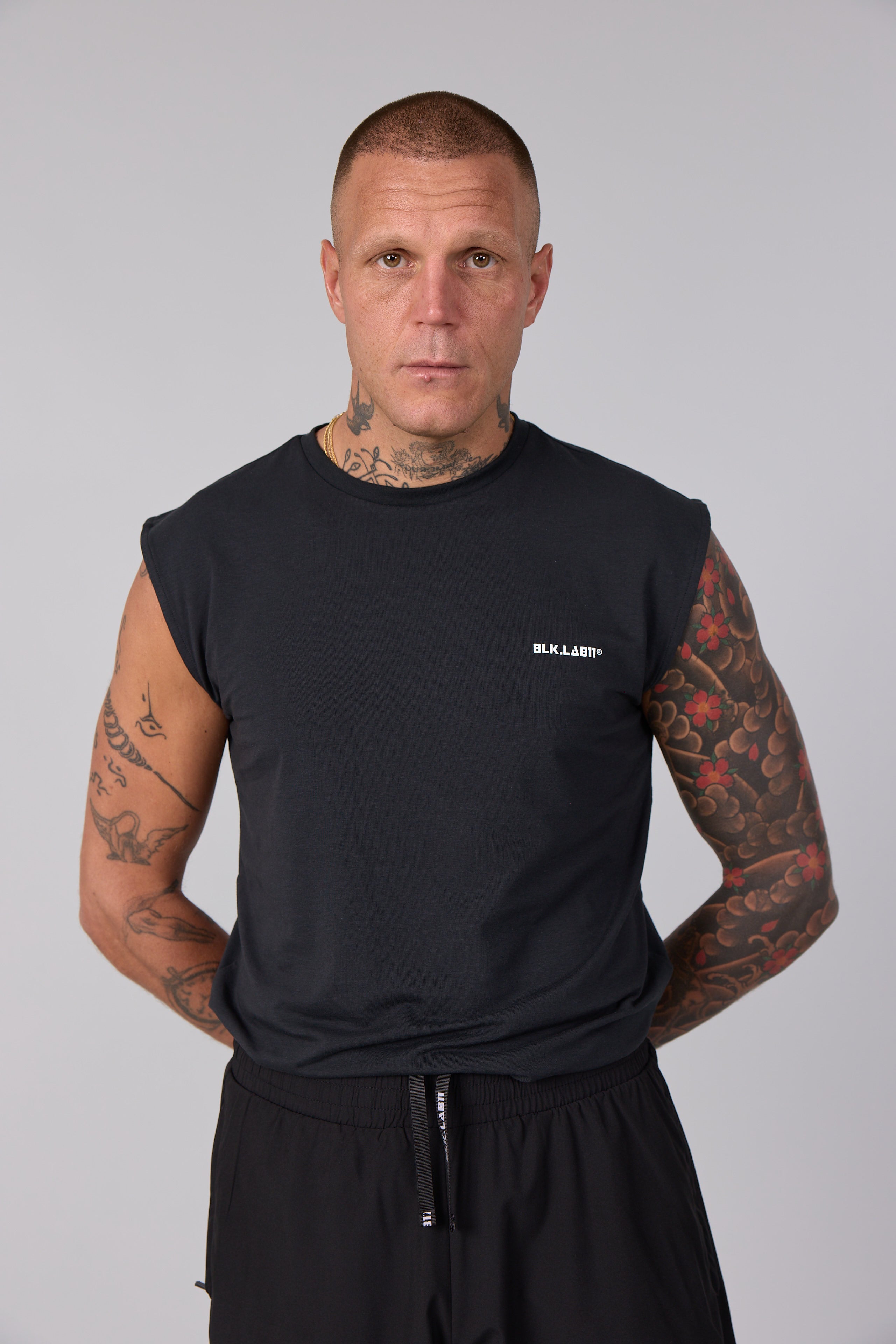 11BASECAMP TANK TOP
